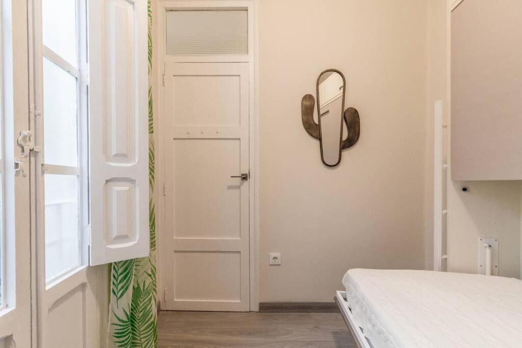 Cosy & Downtown Flat Valencia. Apartamento Exterior foto