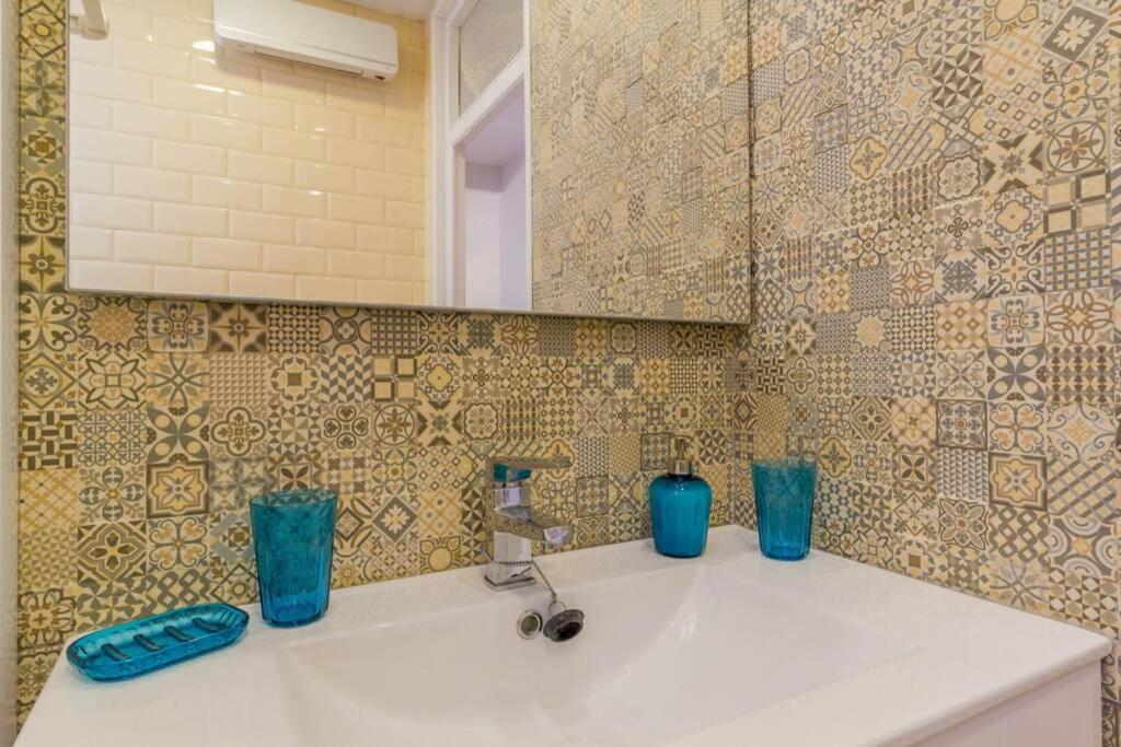 Cosy & Downtown Flat Valencia. Apartamento Exterior foto